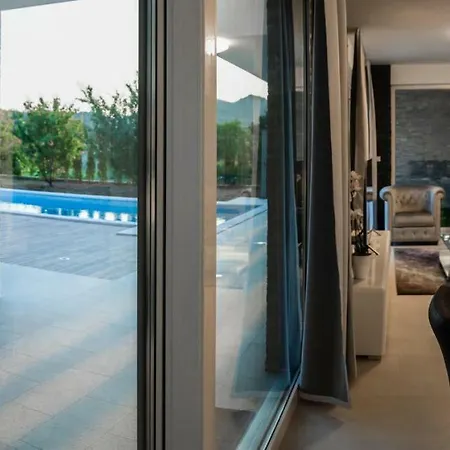 Agava Villa *